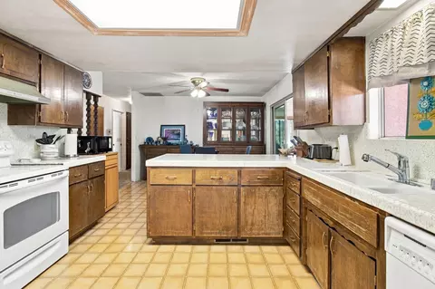 Kitchen - 1820 Heather Hill Rd, Placerville, CA 95667 photo 4 of 4
