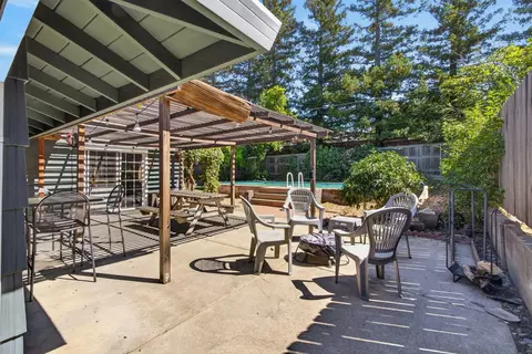 Exterior - 5000 Patric Way, Carmichael, CA 95608 photo 6 of 14