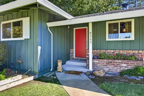 Exterior - 5000 Patric Way, Carmichael, CA 95608 photo 4 of 14