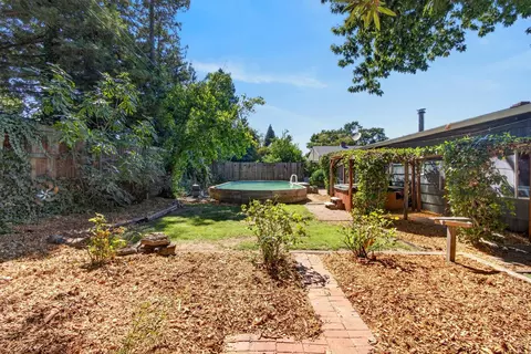 Exterior - 5000 Patric Way, Carmichael, CA 95608 photo 11 of 14