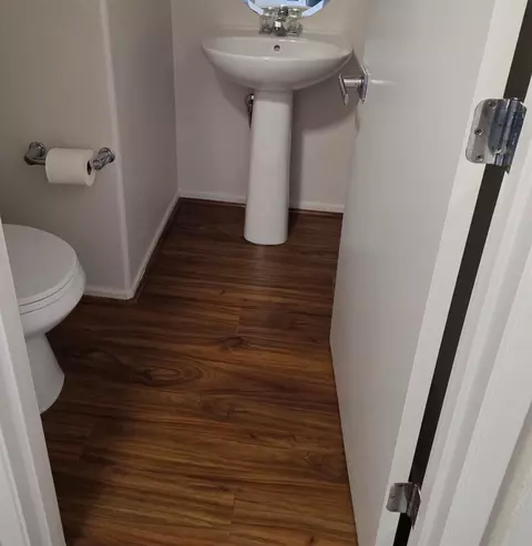 Bath - 783 Cornell Way, Manteca, CA 95336 photo 3 of 3