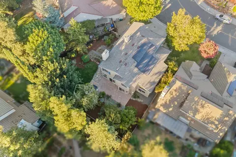 View/Area - 1123 Villaverde Ln, Davis, CA 95618 photo 1 of 4