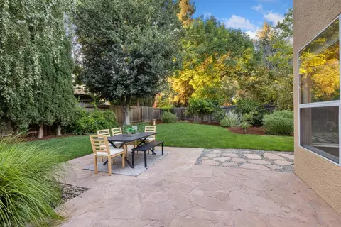 Exterior - 1123 Villaverde Ln, Davis, CA 95618 photo 8 of 16