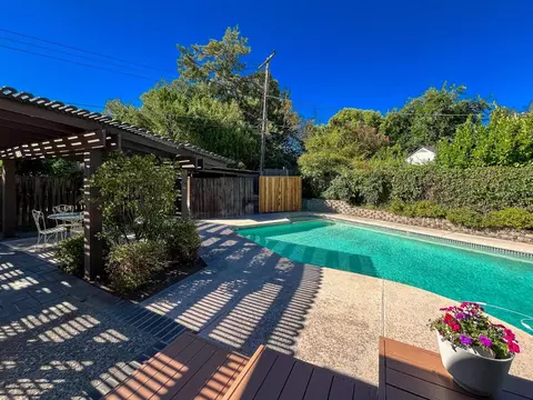 Exterior - 6222 Cameo Ct, Carmichael, CA 95608 photo 10 of 22