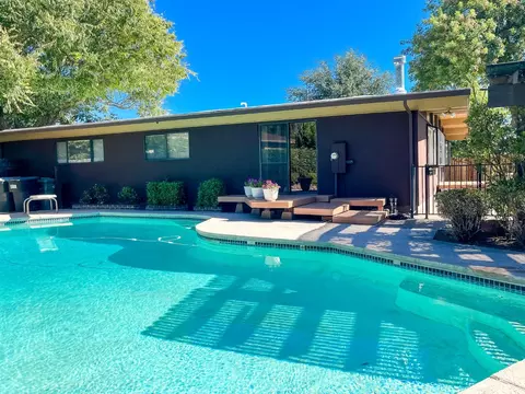 Exterior - 6222 Cameo Ct, Carmichael, CA 95608 photo 11 of 22