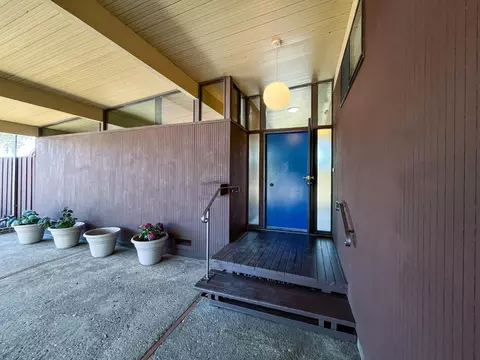 Exterior - 6222 Cameo Ct, Carmichael, CA 95608 photo 6 of 22