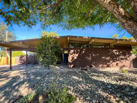 Exterior - 6222 Cameo Ct, Carmichael, CA 95608 photo 3 of 22