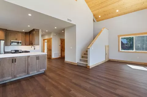 Living - 7163 Mount Ralston Rd, Twin Bridges, CA 95735 photo 4 of 6