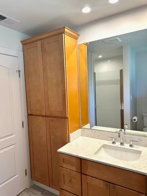 Bath - 4151 Bonanza Way, Loomis, CA 95650 photo 3 of 4