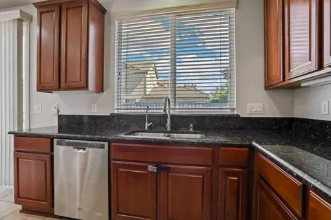 Kitchen - 491 Millpond Ave, Lathrop, CA 95330 photo 5 of 5