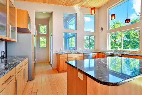Kitchen - 150 Charts Ct, Smith River, CA 95567 photo 2 of 4