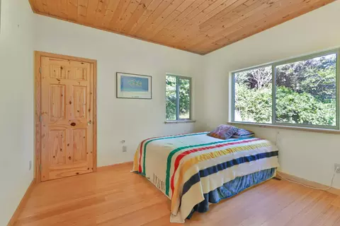 Bedroom - 150 Charts Ct, Smith River, CA 95567 photo 4 of 6