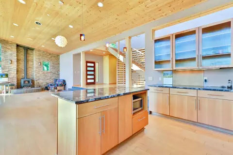 Kitchen - 150 Charts Ct, Smith River, CA 95567 photo 4 of 4