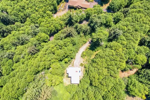 View/Area - 150 Charts Ct, Smith River, CA 95567 photo 7 of 8