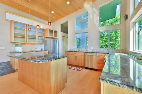 Kitchen - 150 Charts Ct, Smith River, CA 95567 photo 1 of 4