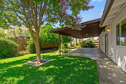 Exterior - 1279 Nana Pl, Manteca, CA 95336 photo 3 of 9