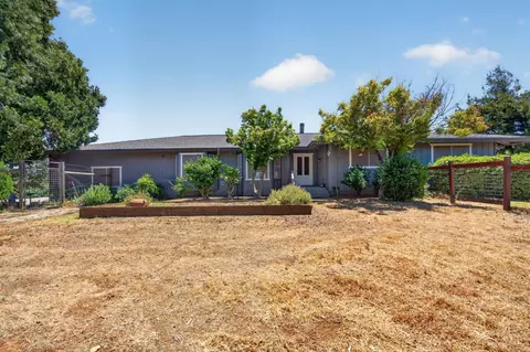Exterior - 2231 Greenhorn Trl, Cool, CA 95614 photo 10 of 12