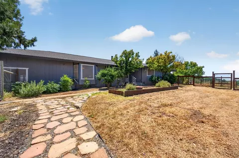 Exterior - 2231 Greenhorn Trl, Cool, CA 95614 photo 11 of 12
