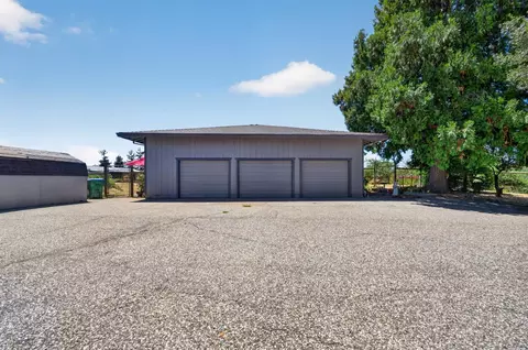 Exterior - 2231 Greenhorn Trl, Cool, CA 95614 photo 7 of 12