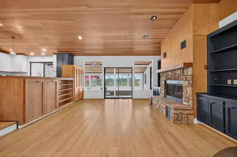Living - 2231 Greenhorn Trl, Cool, CA 95614 photo 3 of 7