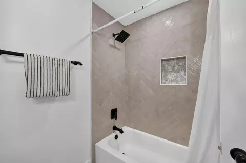 Bath - 2241 Shelfield Dr, Carmichael, CA 95608 photo 6 of 6