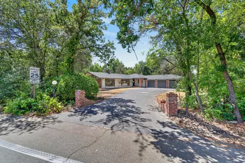 Exterior - 2241 Shelfield Dr, Carmichael, CA 95608 photo 2 of 15
