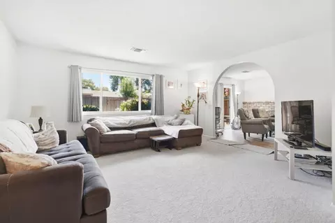 Living - 2736 Eel Pl, Davis, CA 95616 photo 1 of 2
