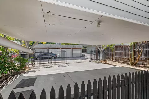 22 Uptown Alley St, Sacramento, CA 95818