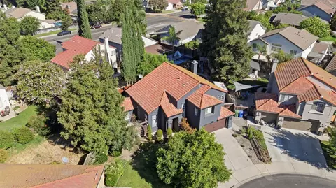 View/Area - 806 Ahern Ct, Turlock, CA 95382 photo 2 of 2