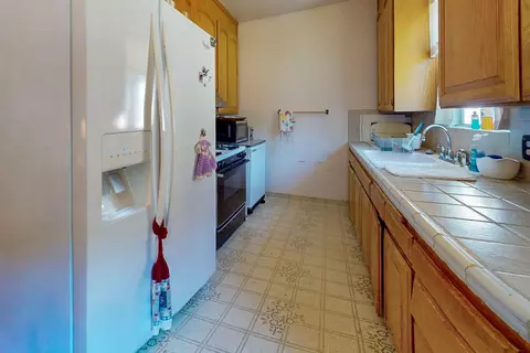 Kitchen - 9156 Crown St, Orangevale, CA 95662 photo 1 of 1