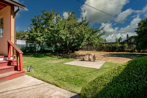 Exterior - 9156 Crown St, Orangevale, CA 95662 photo 4 of 11