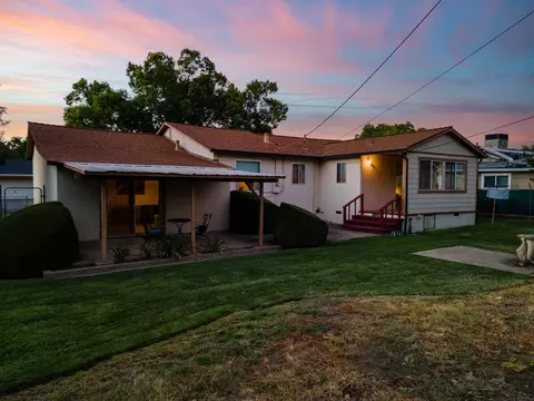 Exterior - 9156 Crown St, Orangevale, CA 95662 photo 5 of 11