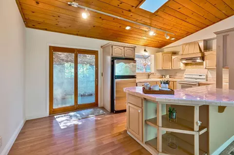 Kitchen - 1731 Jacobs Way, Placerville, CA 95667 photo 2 of 6