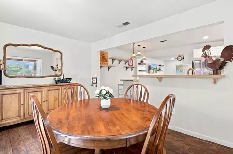 Dining - 1462 W 4th St, Ripon, CA 95366 photo 2 of 3