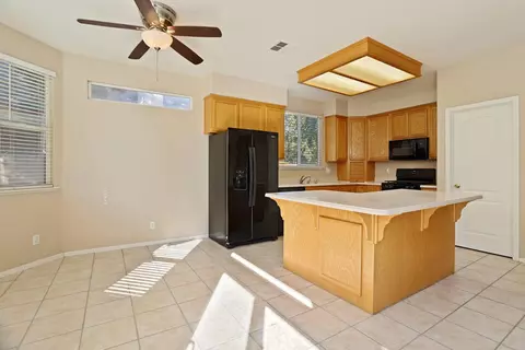 Kitchen - 1922 Northgate Dr, Manteca, CA 95336 photo 2 of 3