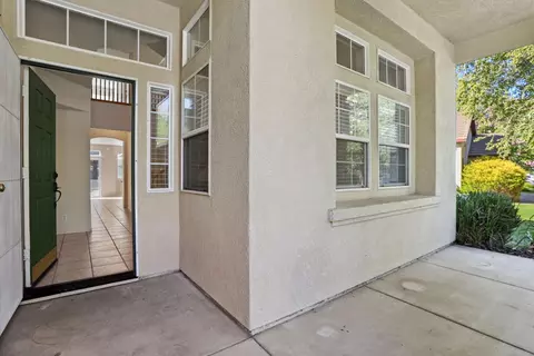 Entry Way - 1922 Northgate Dr, Manteca, CA 95336 photo 1 of 4