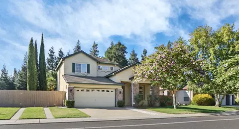 Exterior - 1922 Northgate Dr, Manteca, CA 95336 photo 2 of 9