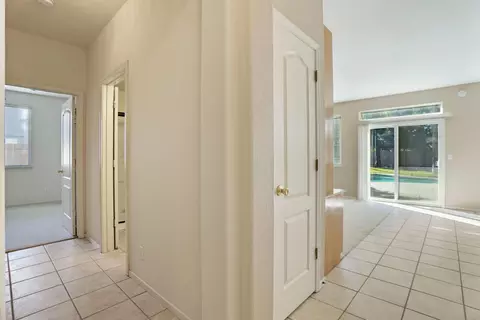 Entry Way - 1922 Northgate Dr, Manteca, CA 95336 photo 3 of 4