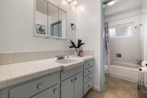 Bath - 335 E Robinhood Dr, Stockton, CA 95207 photo 1 of 3