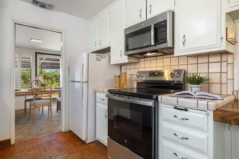 Kitchen - 335 E Robinhood Dr, Stockton, CA 95207 photo 3 of 4