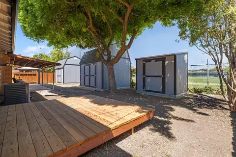 Exterior - 335 E Robinhood Dr, Stockton, CA 95207 photo 7 of 8