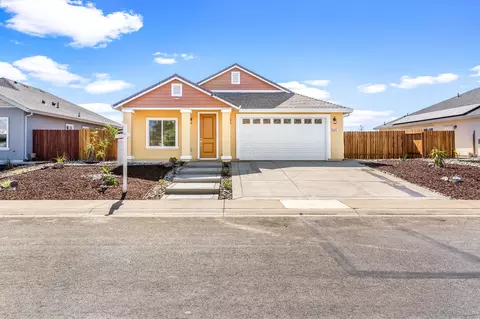 Exterior - 4426 Sundari Ave, Olivehurst, CA 95961 photo 3 of 14