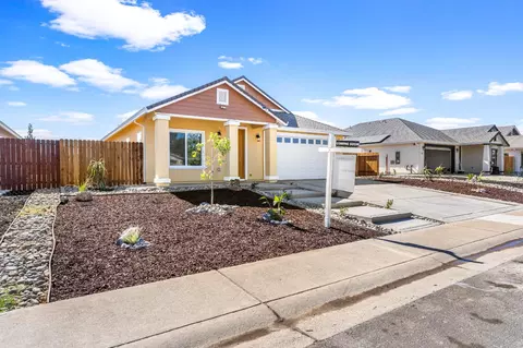 Exterior - 4426 Sundari Ave, Olivehurst, CA 95961 photo 4 of 14