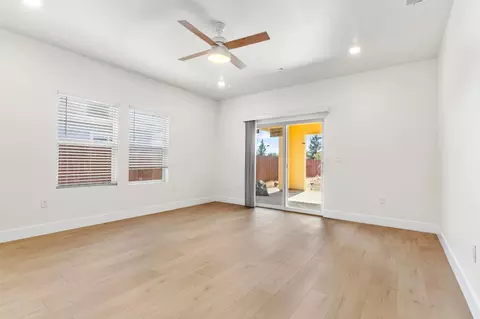 Living - 4426 Sundari Ave, Olivehurst, CA 95961 photo 8 of 13