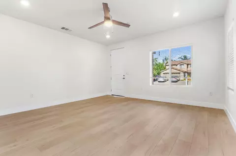 Living - 4426 Sundari Ave, Olivehurst, CA 95961 photo 5 of 13