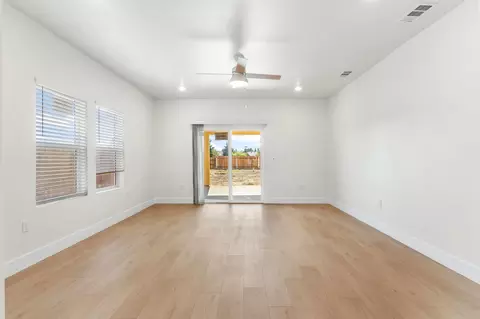 Living - 4426 Sundari Ave, Olivehurst, CA 95961 photo 7 of 13