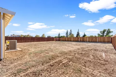 Exterior - 4426 Sundari Ave, Olivehurst, CA 95961 photo 13 of 14