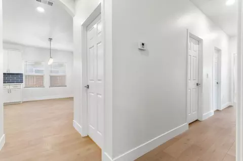 Entry Way - 4426 Sundari Ave, Olivehurst, CA 95961 photo 8 of 11