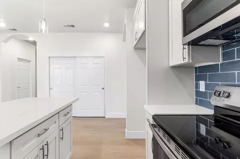 Entry Way - 4426 Sundari Ave, Olivehurst, CA 95961 photo 4 of 11