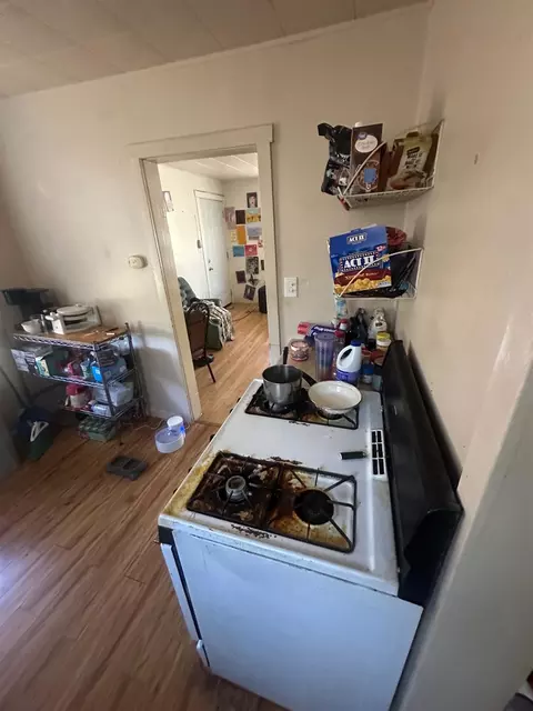 Kitchen - 996 Gilstrap, Gridley, CA 95948 photo 1 of 2